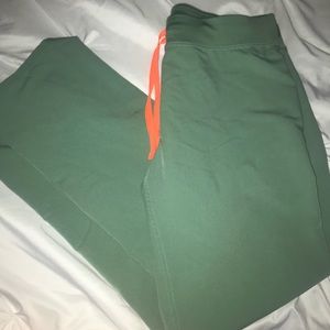 Figs- Jade. Size M